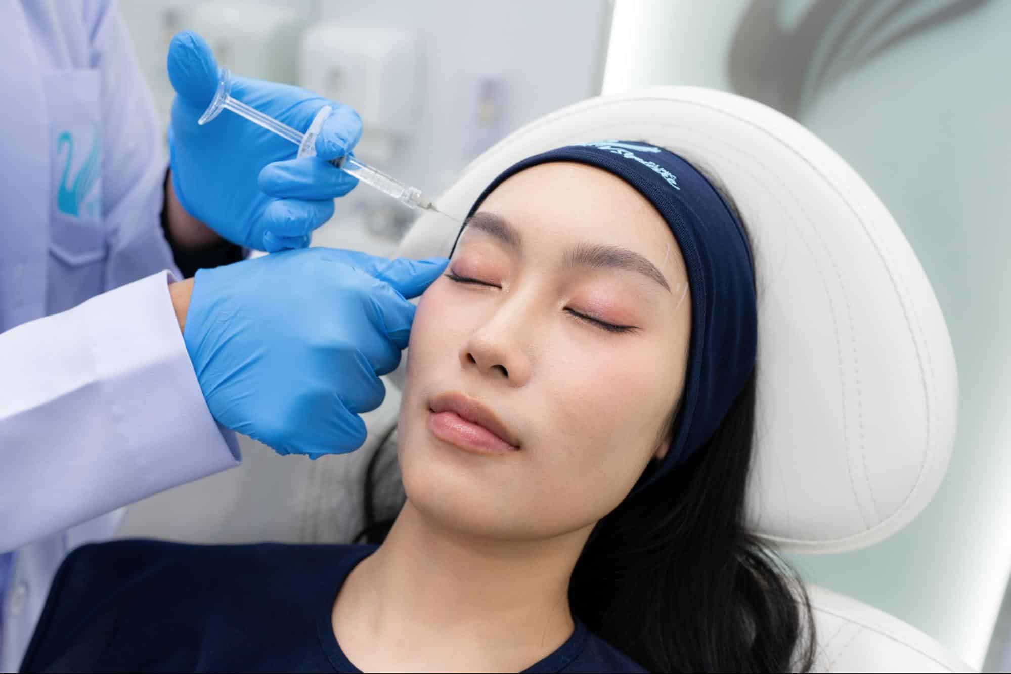 ฉีดฟิลเลอร์ขมับ_คุณนามิ Influencer