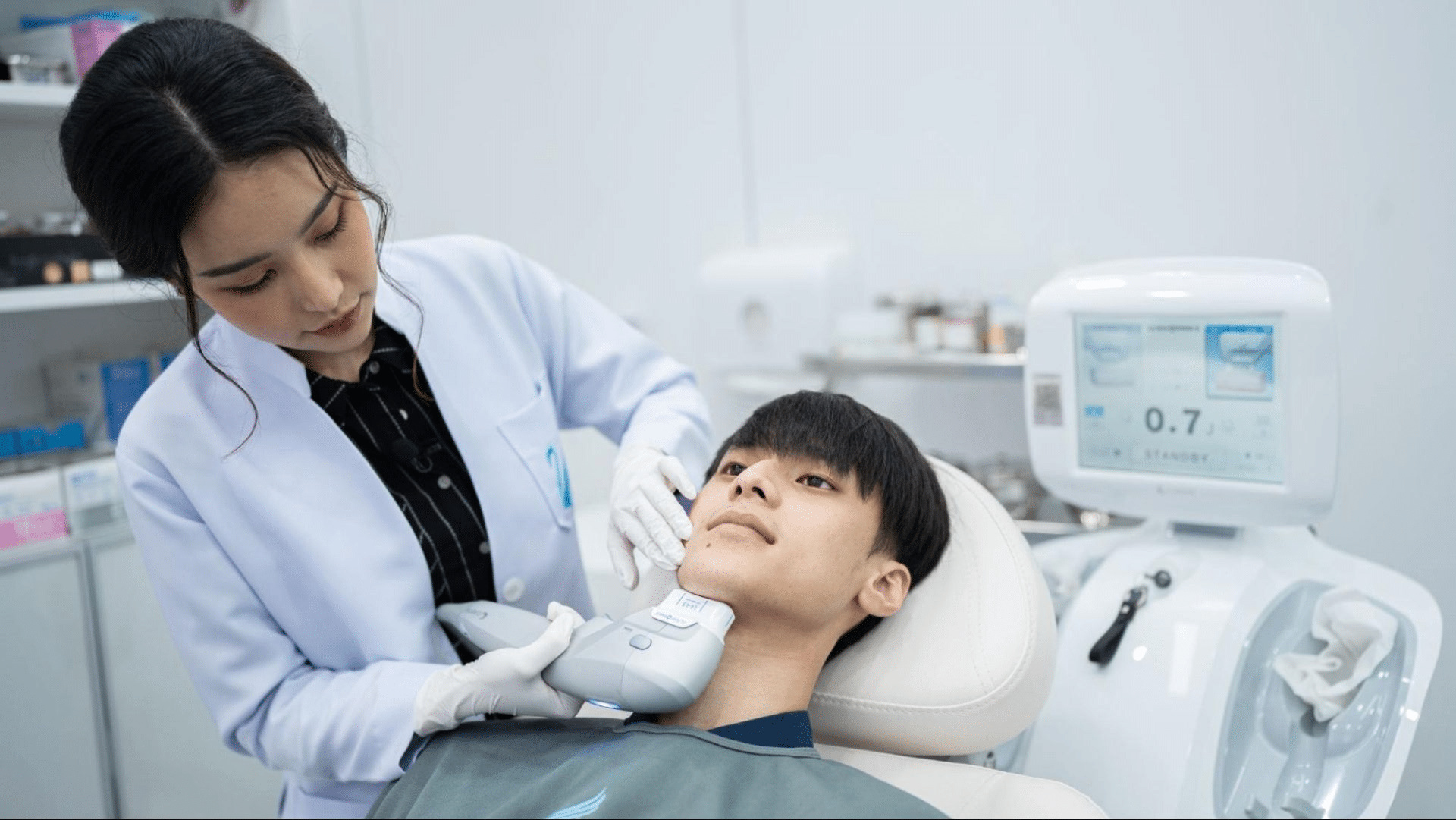 HIFU ยกกระชับผิวคอเหี่ยว