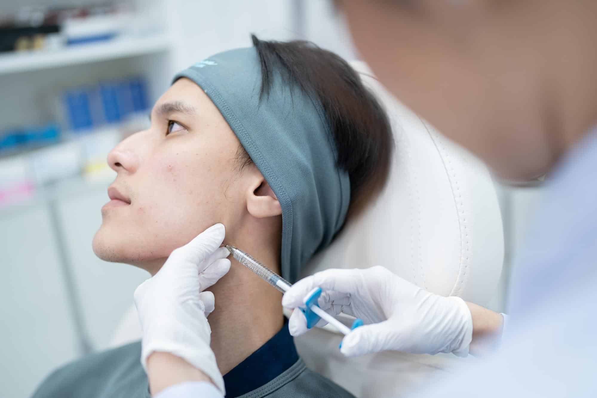 โบท็อกลิฟหน้าชาย_คุณน้ำมนต์