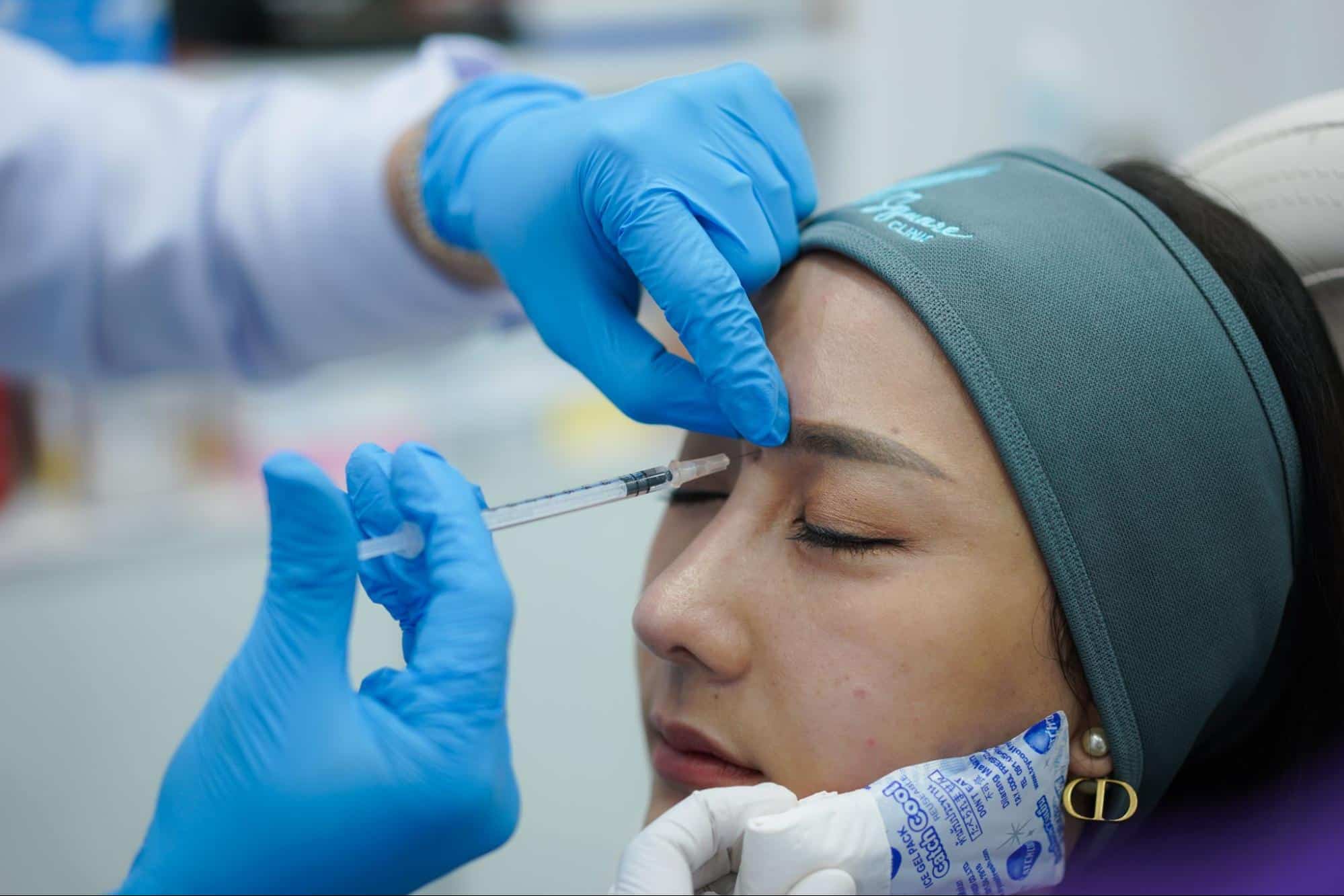 ฉีดโบท็อกรักษาริ้วรอย_คุณตั๊ก