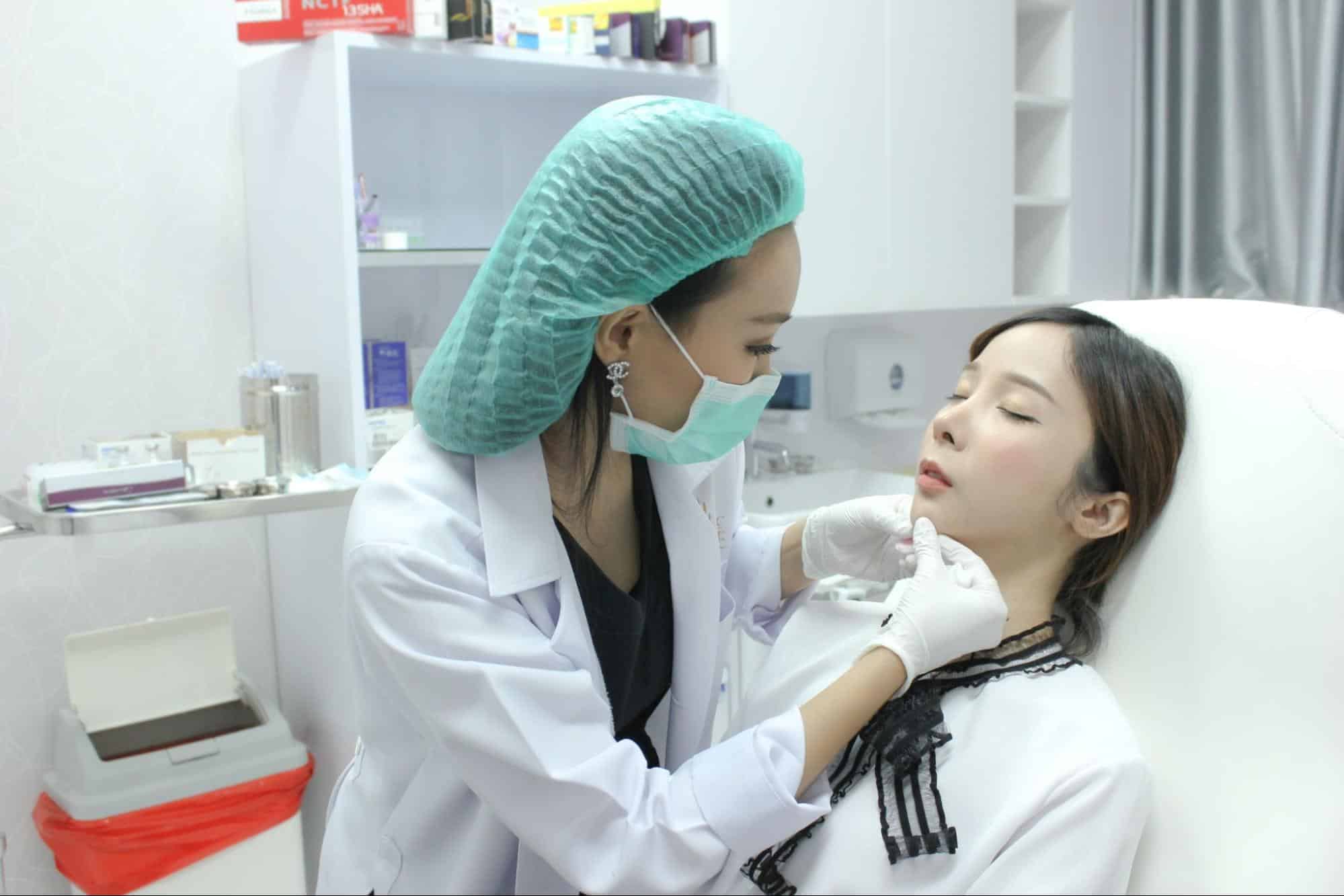 ฉีดฟิลเลอร์ปรับแก้หน้าเหลี่ยม